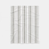 Grijze en witte strips fleece deken (Voorkant)