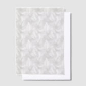 Grijze en witte veren Vellum Overlay Vellum Uitnodigingen (Offset)