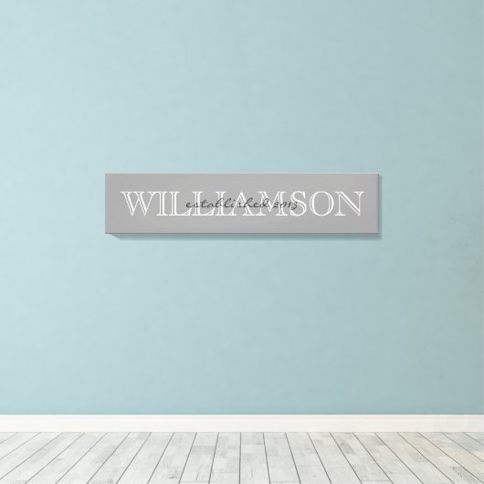 Grijze familienaam Monogram teken Canvas Afdruk (Insitu (Houten vloer))