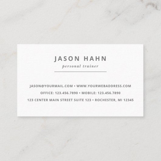 grijze foto van persoonlijke trainer visitekaartje (Achterkant)