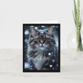 Grijze gestreepte kat in sneeuw witte kaart (Voorkant)