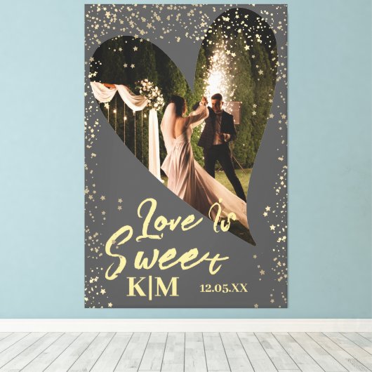Grijze Gold Love is Sweet Wedding Canvas Afdruk (Insitu (Houten vloer))