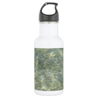 Grijze gouden schaduwen van water waterfles