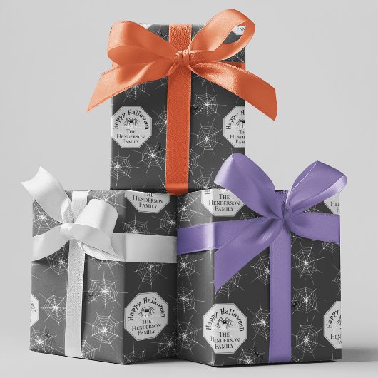 Grijze griezelige spinnen aangepaste familienaam H Cadeaupapier