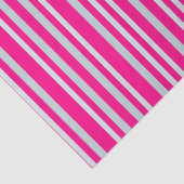 Grijze groene strepen  in roze tissuepapier (Detail)