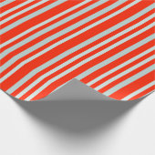 Grijze groene strepen op rood cadeaupapier (Hoek)