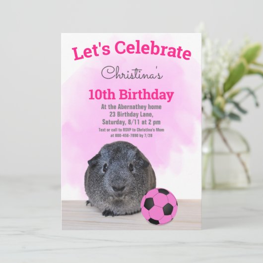 Grijze Guinee Varkens Roze Voetbal Aangepast Kaart (Staand voorkant)