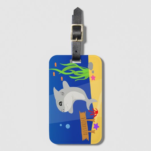 Grijze haai Kleurrijke Ocean Cartoon Bagagelabel (Voorkant (verticaal))