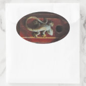 grijze hagedis op versleten hout ovale sticker (Tas)