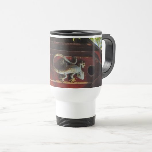 grijze hagedis op versleten hout reisbeker (Voorkant rechts)