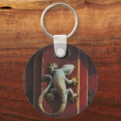 grijze hagedis op versleten hout sleutelhanger (Voorkant)