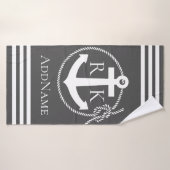 Grijze handdoeken bevestigen aangepaste handdoeken (Badhanddoek)