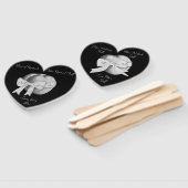 Grijze harten op zwarte achtergrond voor bruilofte handwaaier (Niet-gemonteerd)