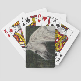 Grijze hengst op afstand pokerkaarten