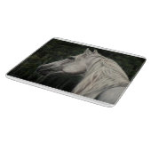 Grijze hengst op afstand snijplank (Hoek)