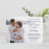 Grijze houten achterkant fototemplate trouwuitnodi kaart (Staand voorkant)