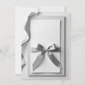 Grijze huwelijksuitnodiging met satijnen lint kaart (Achterkant)