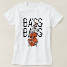 Grijze kat die een dubbele bas of rechtopstaande b