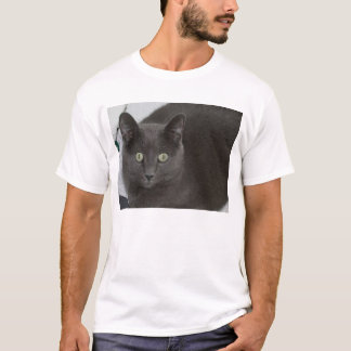 Grijze kat met verbluffende groene ogen t-shirt
