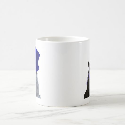 Grijze katje met blauw bovenste hak en blauwe snor koffiemok (Center)