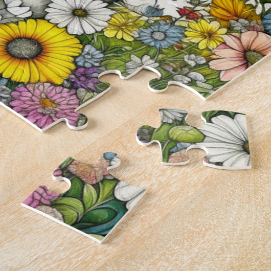 Grijze kitty kat zitten in bloemen legpuzzel (Zijkant)