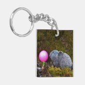 Grijze konijn/bunny en roze golfbal sleutelhanger (Voorkant Links)