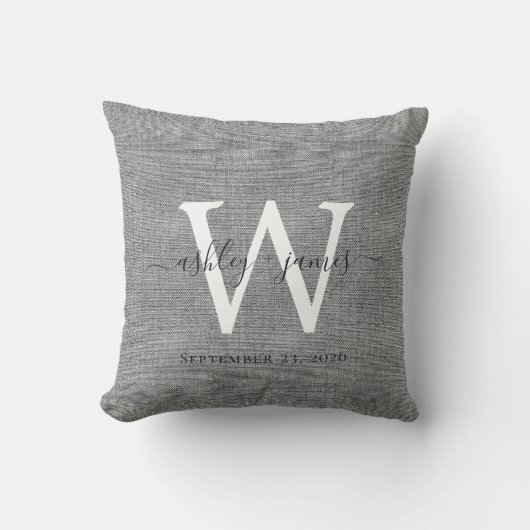 Grijze Linnen Witte Monogram Huwelijksherinnering Kussen (Voorkant)
