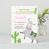 Grijze Llama Fun Llama Verjaardagsuitnodigingen Kaart (Staand voorkant)