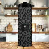 Grijze luipaard dierprintplaat monogrammen thermosbeker