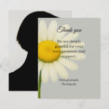 Grijze madeliefjes rouwkaart met foto