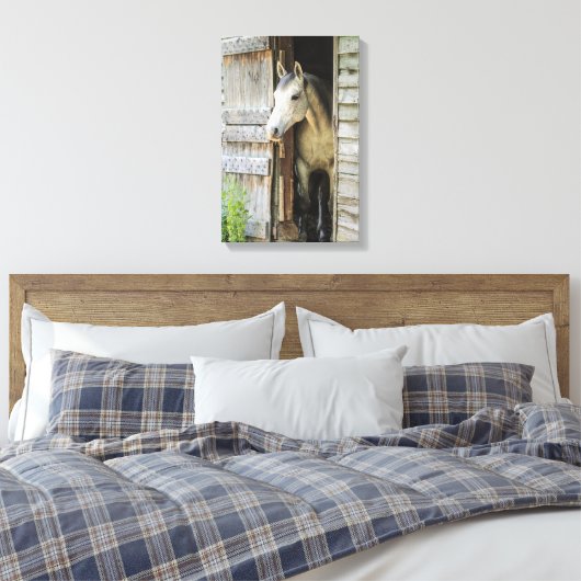 Grijze Mare Horse & Barn Rustic Canvas Afdrukken (Insitu (Slaapkamer))