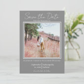 Grijze minimalistische foto slaat de datum op save the date (Staand voorkant)