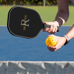 Grijze monogram & goudnaam op zwart pickleball paddle