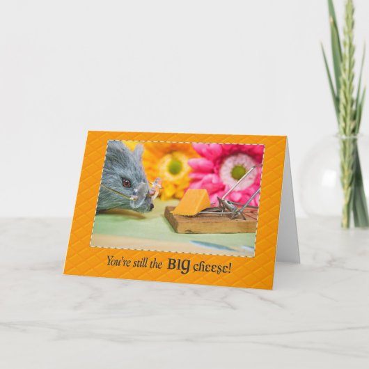 Grijze muis met kaas verjaardag kaart (Voorkant)