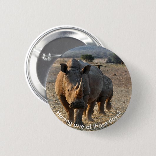 Grijze neushoorn in het wild ronde button 5,7 cm (Voorkant /achterkant)