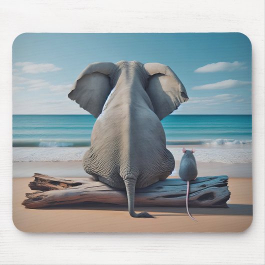 Grijze Olifant en Muis Op Strand Log Muismat (Voorkant)