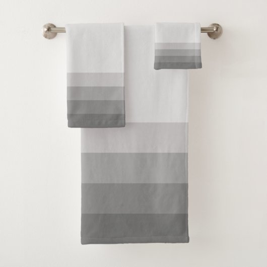 Grijze Ombre Striped Bad Handdoek (Insitu)
