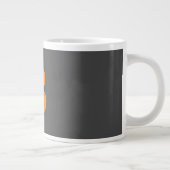 Grijze oranje moderne monogrammen professionele grote koffiekop (Rechts)