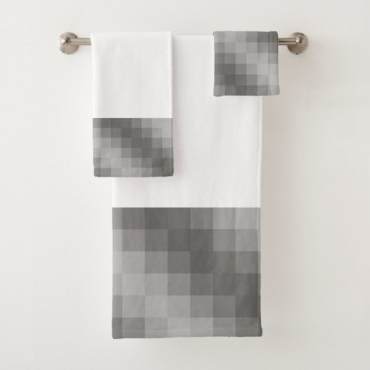 Grijze Pixel Graphic op Witte Badkamer Handdoeken (Insitu)