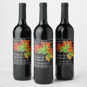 Grijze plaat met Herfst Maple Leaves Sierkussen Wijn Etiket (Flessen)