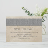 Grijze Rustieke Damast Save the Date Uitnodiging (Staand voorkant)