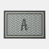 Grijze Sage Chevron Custom Monogram Ontwerp Deurmat (Voorkant)