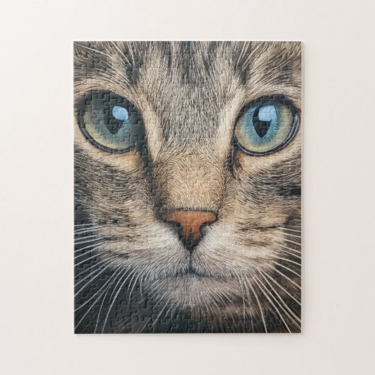 Grijze tabby kat close-up legpuzzel (Verticaal)