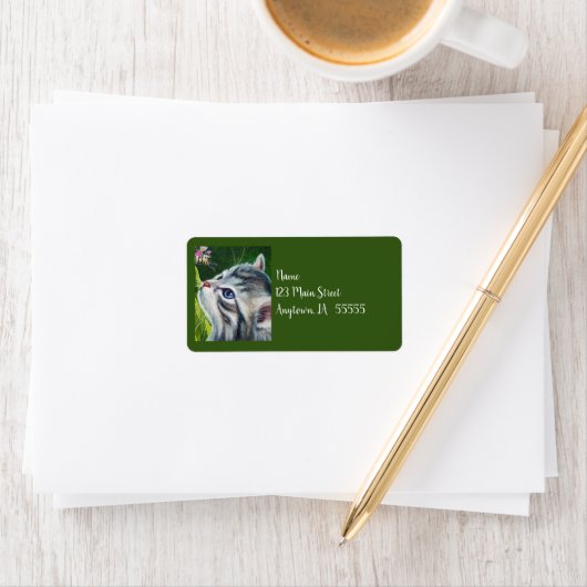 Grijze Tabby Kitten en Waterverf in de derde pijle Etiket (Insitu)