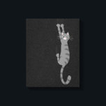Grijze tabletkat ingeschakeld | Funny Grey Striped Canvas Afdruk<br><div class="desc">Wild en Crazy Cat Holding met Claws. Voeg wat lol toe aan je woonruimte met deze grappige tabby van kattenliefhebbers kunst. Dat maakt een geweldig cadeau voor katten. Een origineel ontwerp ©Jenn Inashvili.</div>