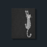Grijze tabletkat ingeschakeld | Funny Grey Striped Canvas Afdruk<br><div class="desc">Wild en Crazy Cat Holding met Claws. Voeg wat lol toe aan je woonruimte met deze grappige tabby van kattenliefhebbers kunst. Dat maakt een geweldig cadeau voor katten. Een origineel ontwerp ©Jenn Inashvili.</div>