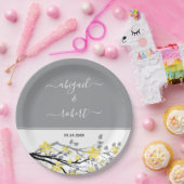 Grijze tak met gele bloemen, initialen bruiloft papieren bordje (Feest)