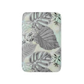 Grijze tropische bladeren en bloemen. badmat (Voorkant Verticaal)