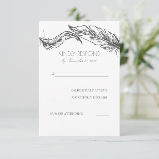 Grijze Veren Wit Elegant Huwelijk RSVP (Staand voorkant)