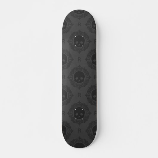 Grijze Victoriaans gothische schedel en monogram e Persoonlijk Skateboard (Voorkant)